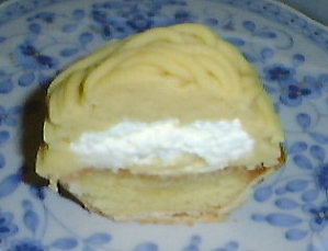 Í